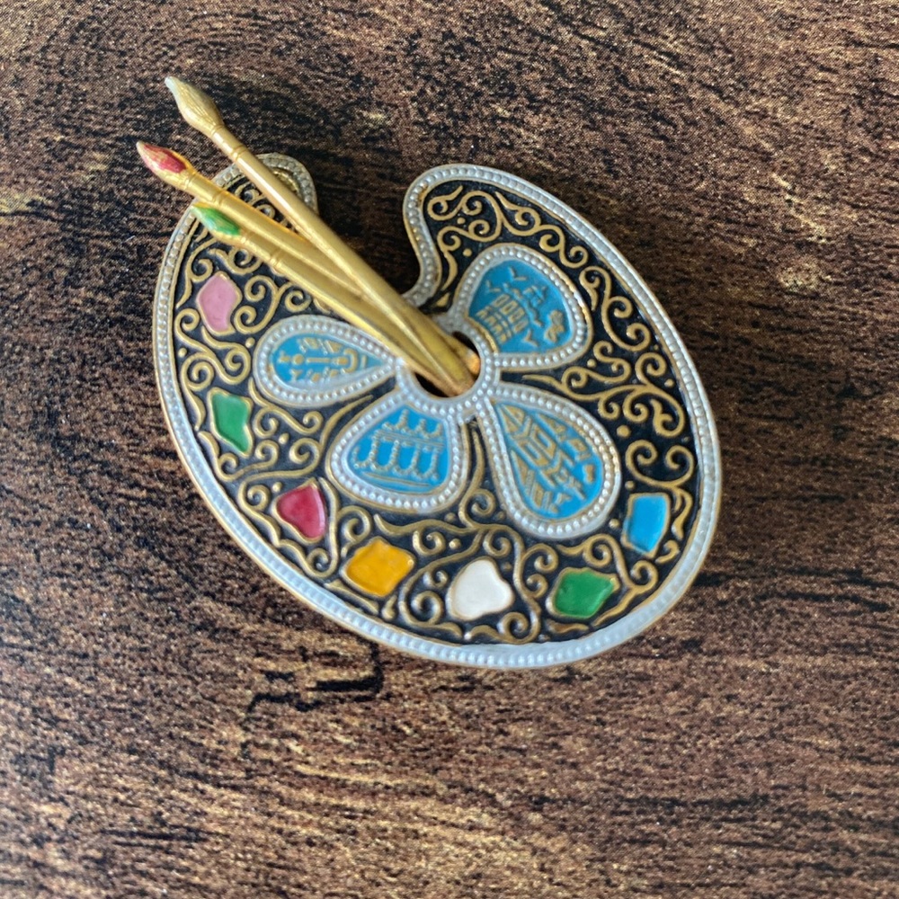 Vintage art palette brooch